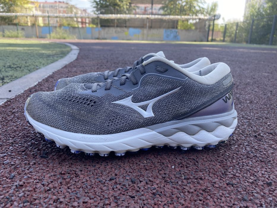 Оригінальні кросівки mizuno wave skyrise 4 сірі р39/26см
