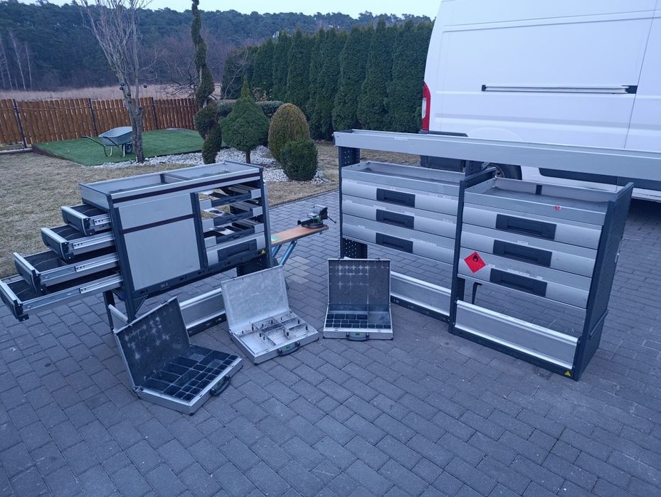 Zabudowa warsztatowa serwisowa imadło regał custom Vito T5 T6 Doblo