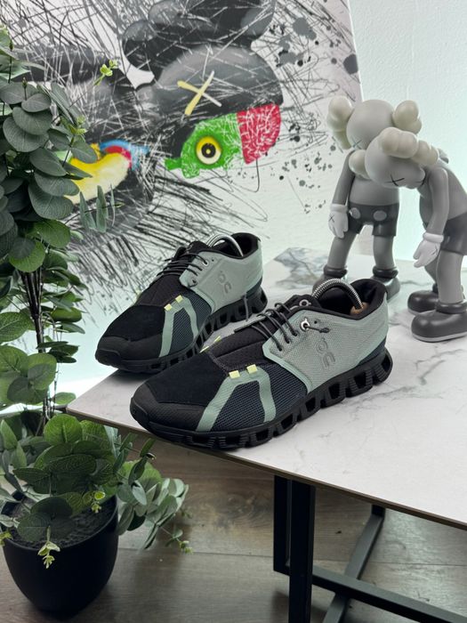 Кросівки On Cloud 5 42.5 розмір Е7499