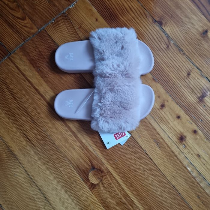 Klapki różowe domowe