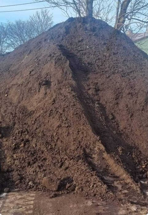 Czarnoziem ziemia ogrodowa