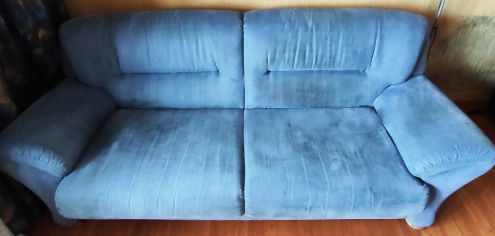 Продам розкладний диван та крісло