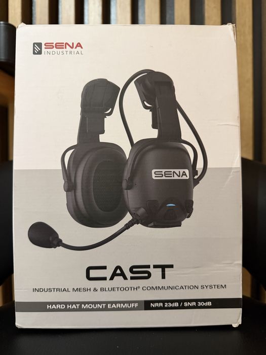 Sena Cast słuchawki montowane na kask