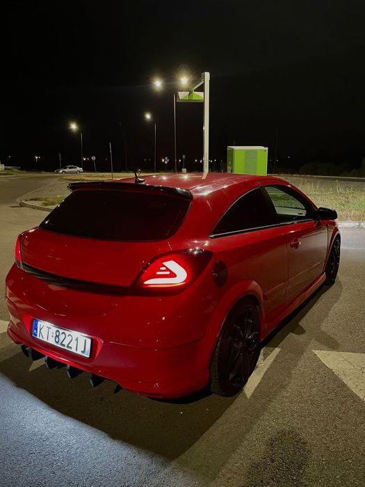 Opel Astra H 2.0T