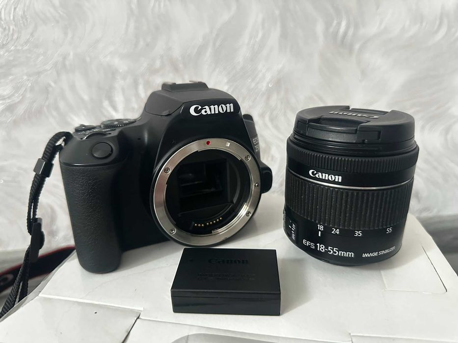 Canon EOS 250D+ обєктив