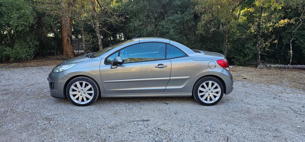 Peugeot 207 CC 1.6 HDI
