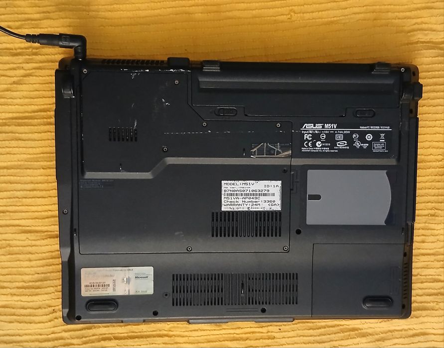 Portatil Asus M51V só acende a Bord sem Carregador ver todas Fotos