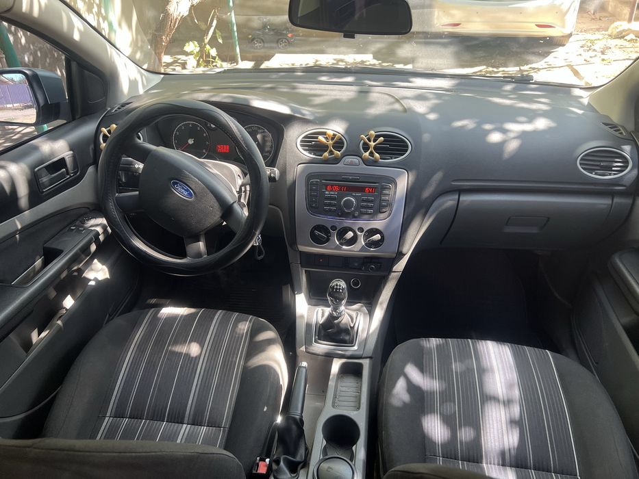 FORD/focus 2,2011 року 1.4газ/бензін за додатковою інформацією пішите