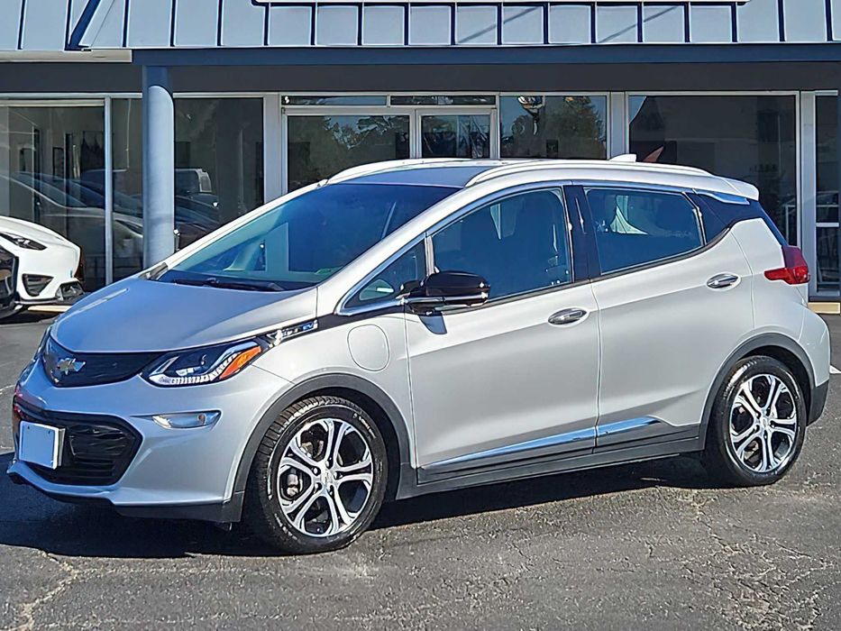 Chevrolet Bolt EV      2021