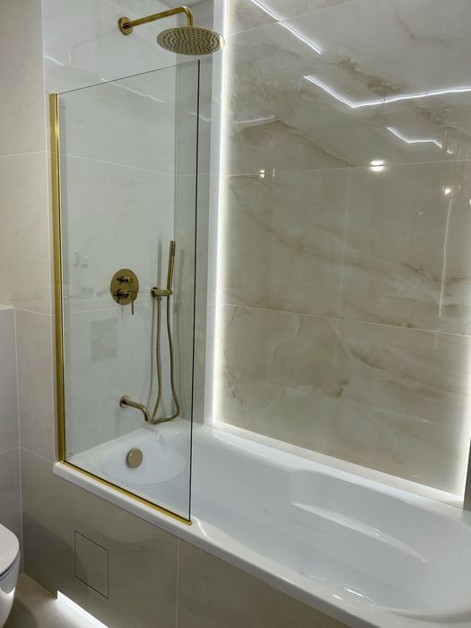 Wykończenie łazienki. Układanie płytek. Remont łazienki.