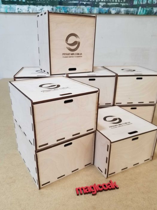 Подарункові коробки з дерева для брендів та виробників / НЕ ДОРОГО