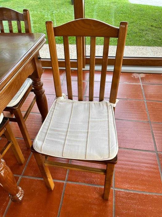 Mesa madeira 6/8 pessoas + 6 cadeiras