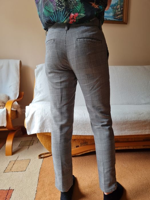 Spodnie męskie zimowe ciepłe w kratę grube czarno-białe pull&bear