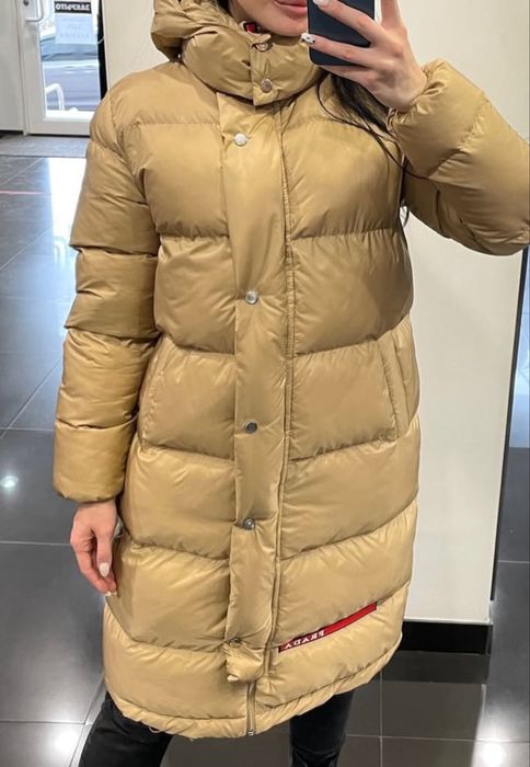 Пуховик теплий Prada