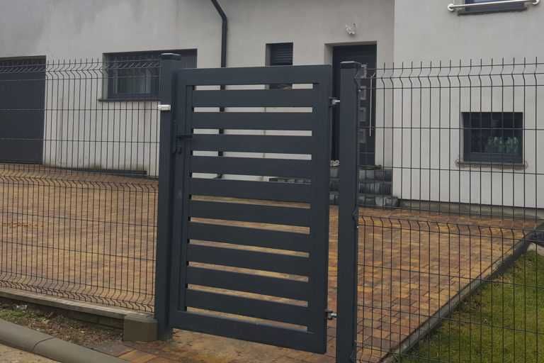 Ogrodzenie panelowe 35zł/mb 123cm fi4 malowane słupek 40x60 obejmy