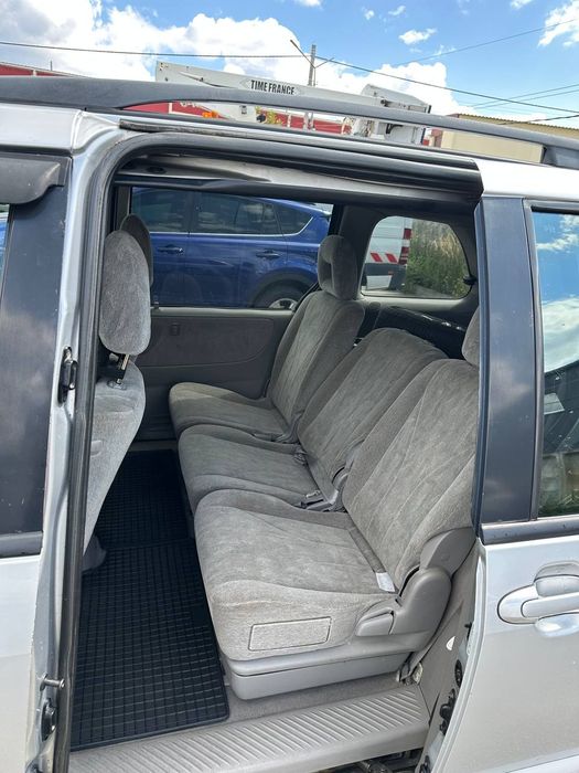 Продам mazda mpv