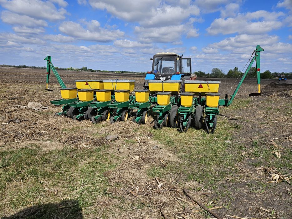 Сівалка  John Deere 7000 механічна 8 рядна