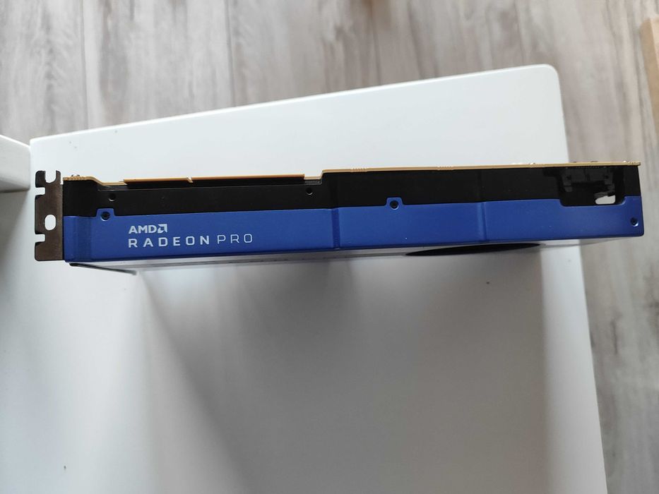 Karta graficzna AMD Radeon Pro VII 16GB, profesjonalna , obsługa do 6 monitorów