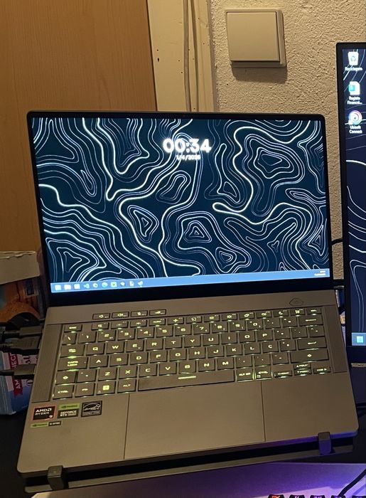 Portatil gamer asus g14 2024 ga403