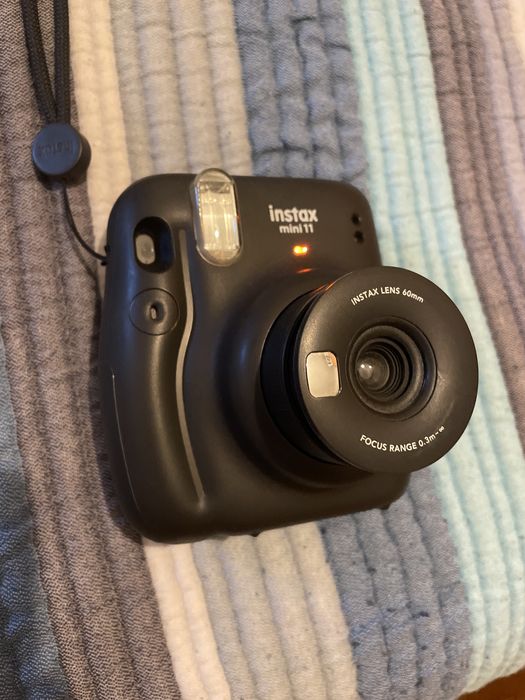 Instax Mini 11  preta