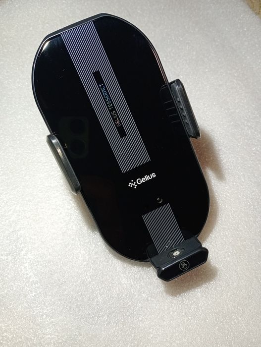 Автотримач для телефону з бездротовою зарядкою Gelius Tesseract GP-WCH