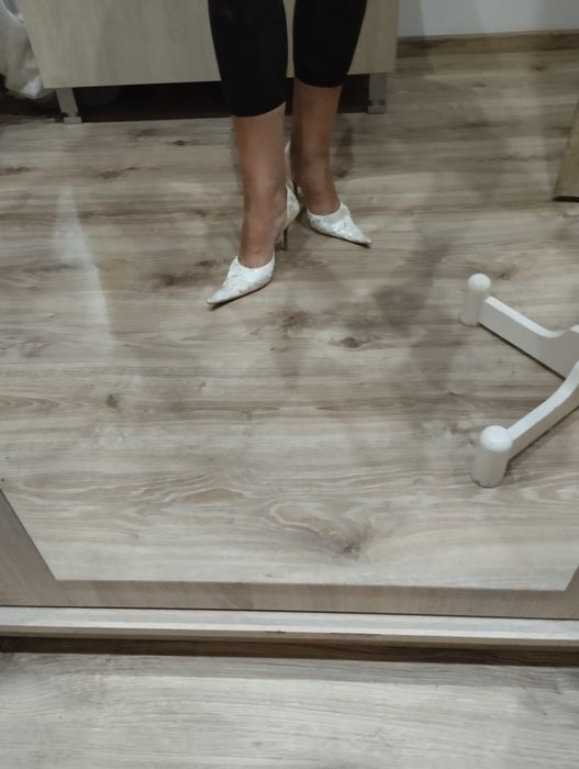 Buty, czółenka ślubne 39