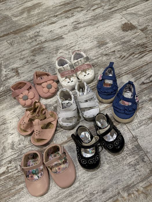 дитяче взуття для новонароджених одним лотом