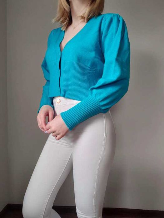 Niebieski krótki kardigan