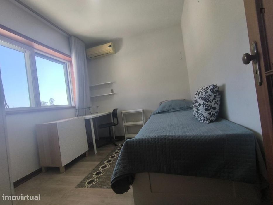 Quarto - localizado em Maia