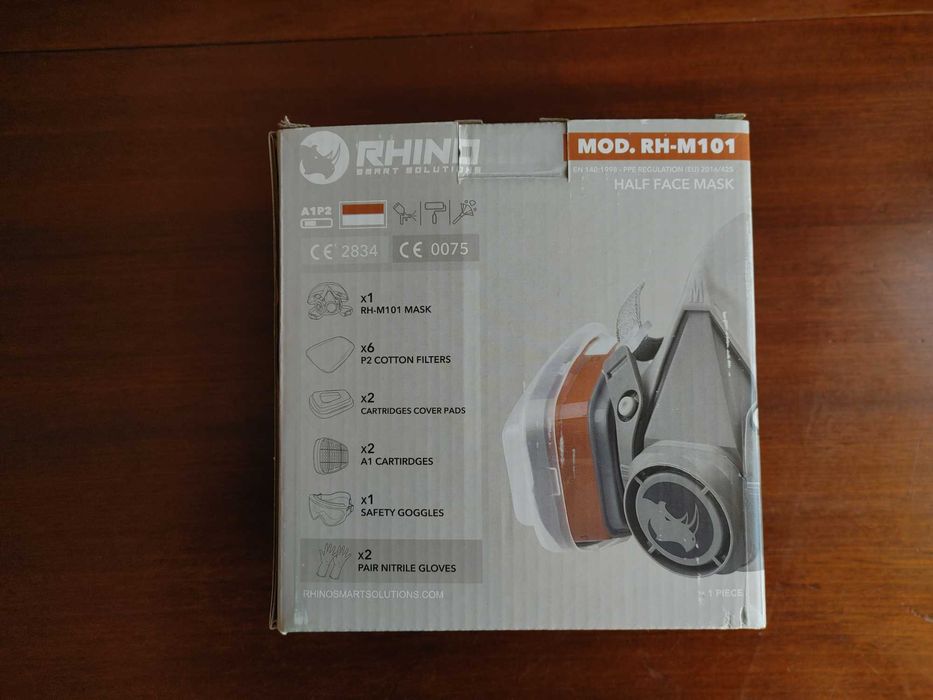 Máscara e óculos de proteção RHINO