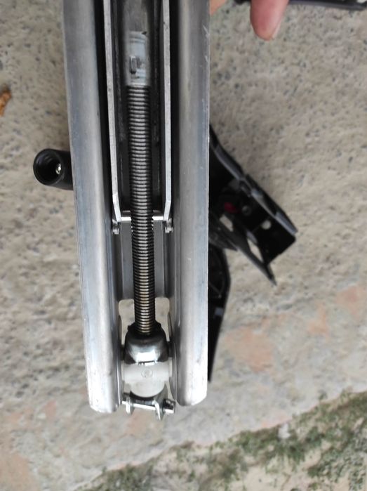 Домкрат mercedes 211