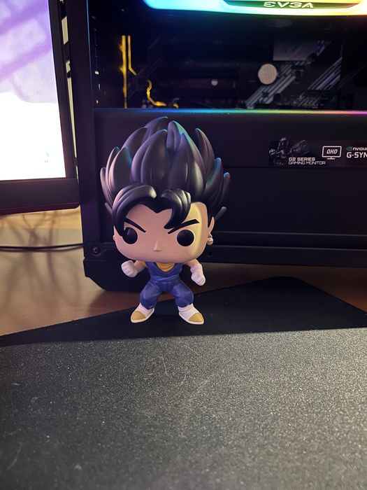 Pop figures com caixa