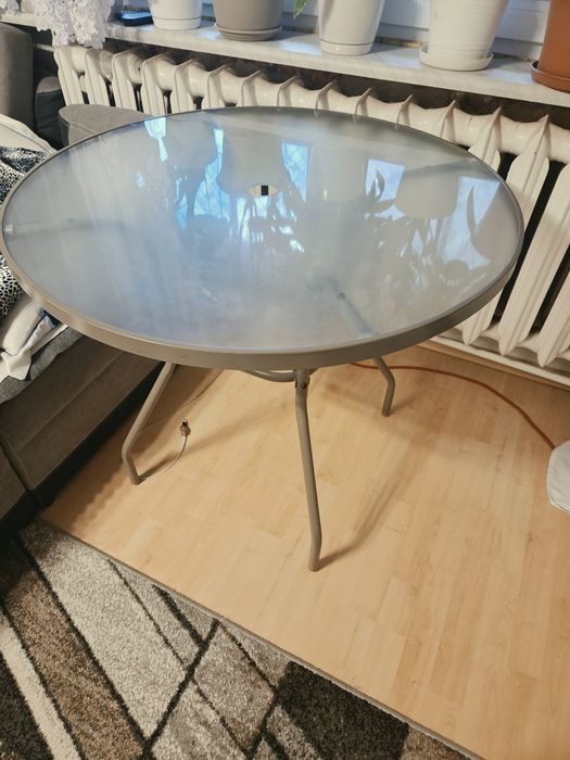 Stolik na taras na balkon