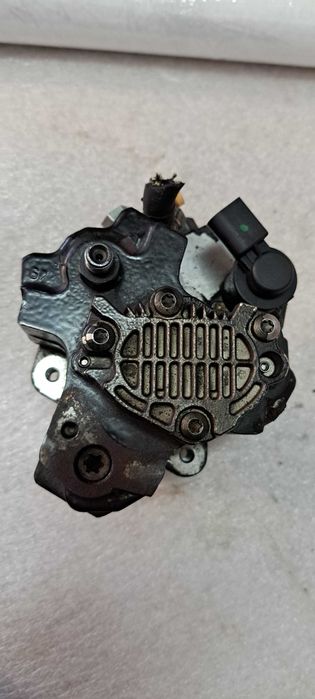 Pompa wtryskowa Audi A6 C6 2.7 tdi -755E