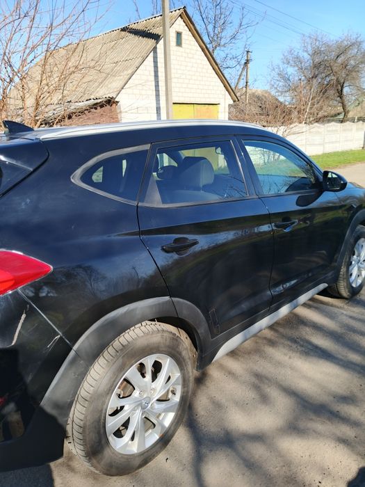 Автомобиль  Hyundai Tucson 2016 2.0