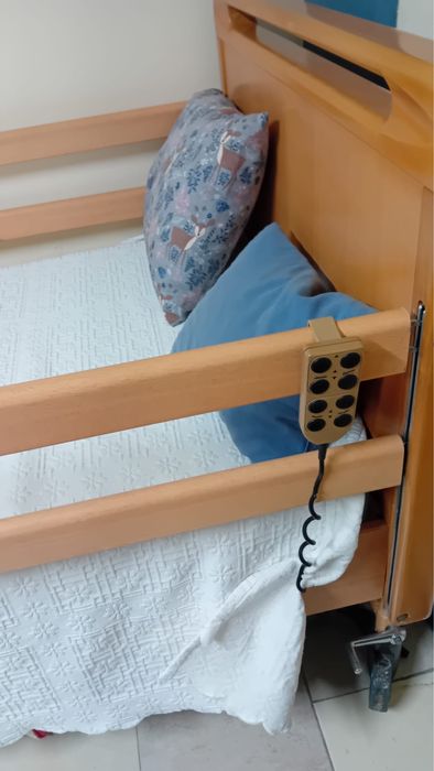 Cama articulada usada