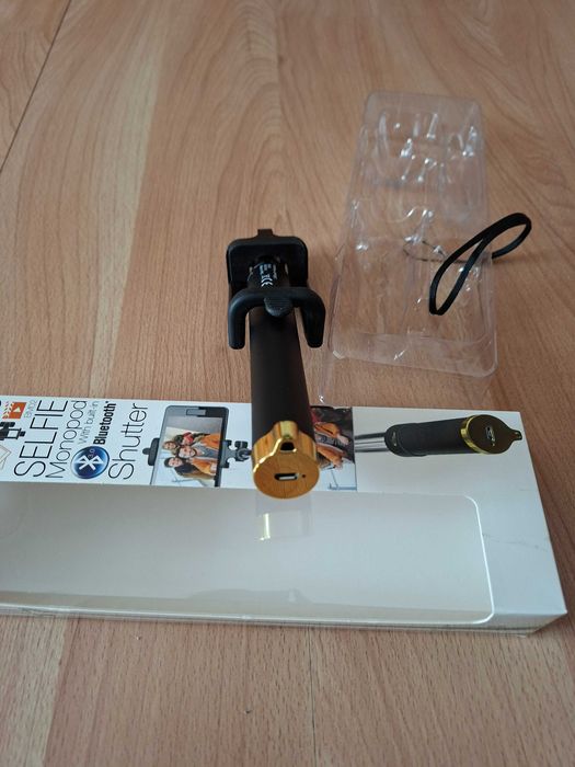 Monopad do selfie wbudowany wyzwalaczem Bluetooth
