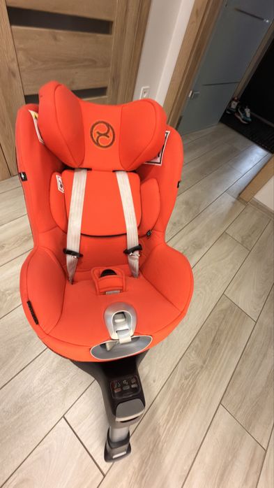 Fotelik samochodowy Cybex Sirona Z i-Size Plus wraz z bazą Isofix