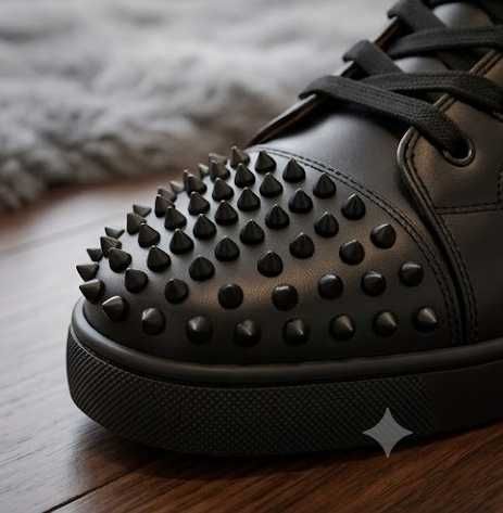 Sneaker Louboutin - Louis Junior Spikes / 44