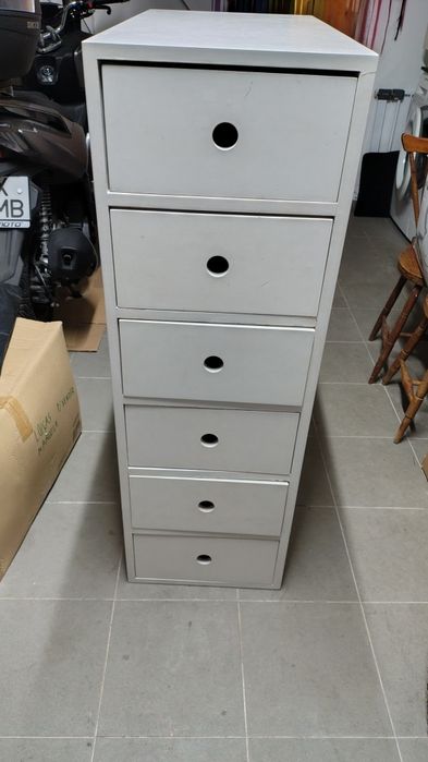Móvel Gaveteiro Feito à Medida em Madeira Maciça (Ideal p/ Cama KURA IKEA)