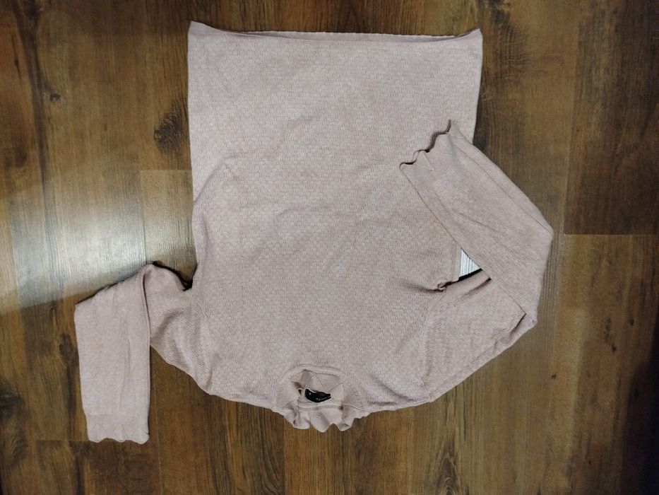 Sweterek nowy Reserved S