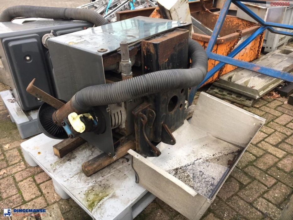 Компрессор для выкачки из авто цистерн муковоз цементовоз кормовоз