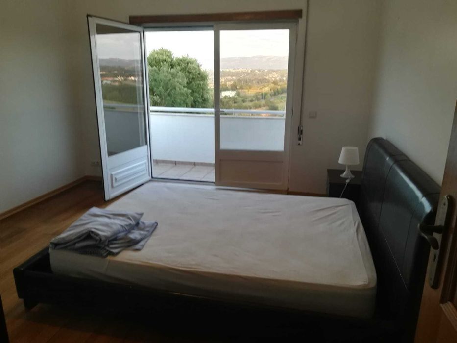 Quarto individual em Alcobaça