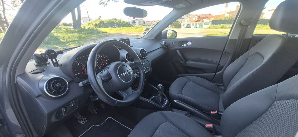 Audi A1 Sportback 1.6TDi de 2017 IMPECÁVEL!