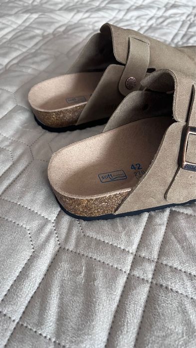 Birkenstock tamanho 42