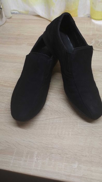 Продам чоловічі туфлі Mida