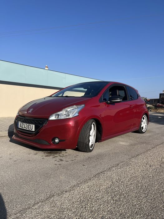 Peugeot 208 gti