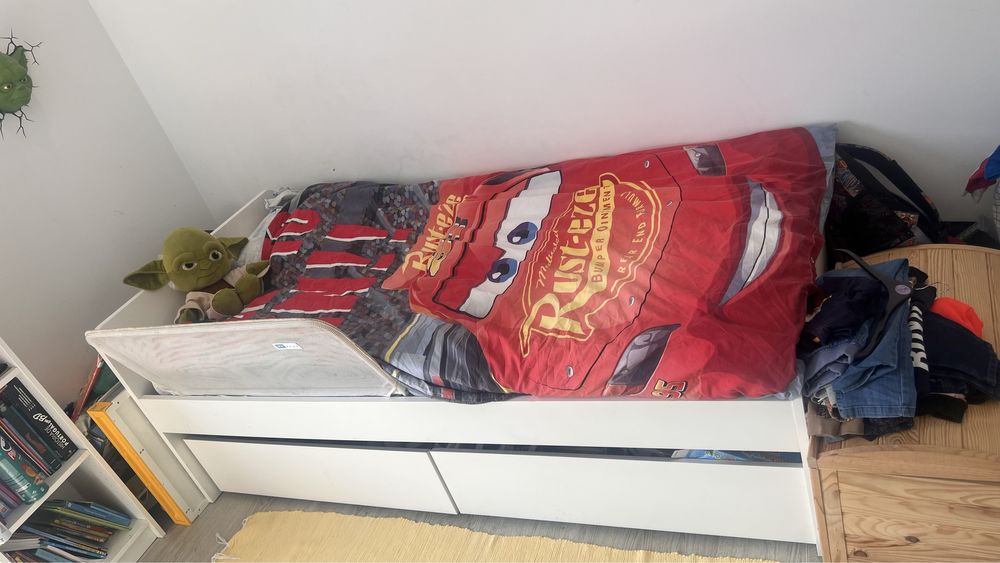 Cama de criança com colchao