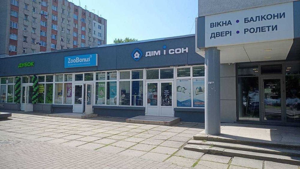 Оренда фасаду 90 м2 на вул. В. Великого