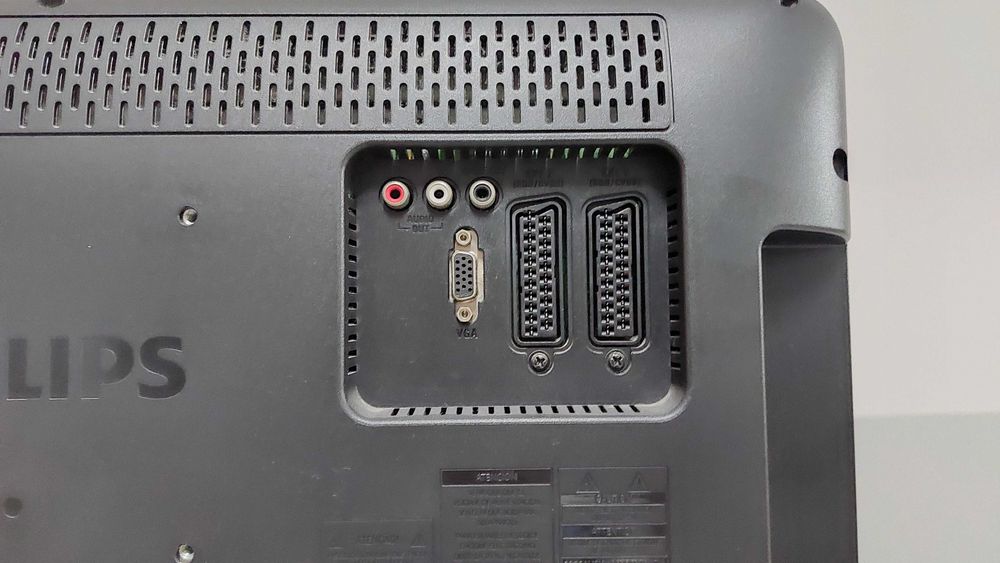 TV LCD PHILIPS (Full HD) - Avariada